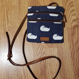 Vintage Dooney & Bourke crossbody bag